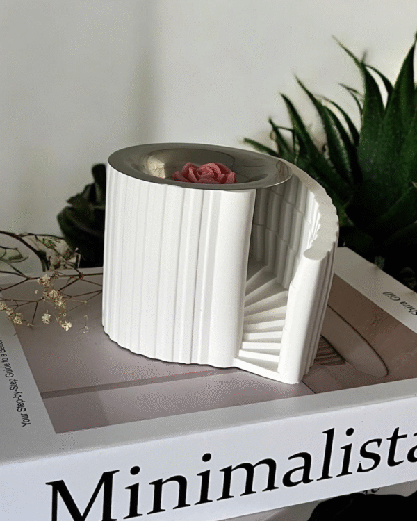 Brûle Parfum - Escalier Minimaliste